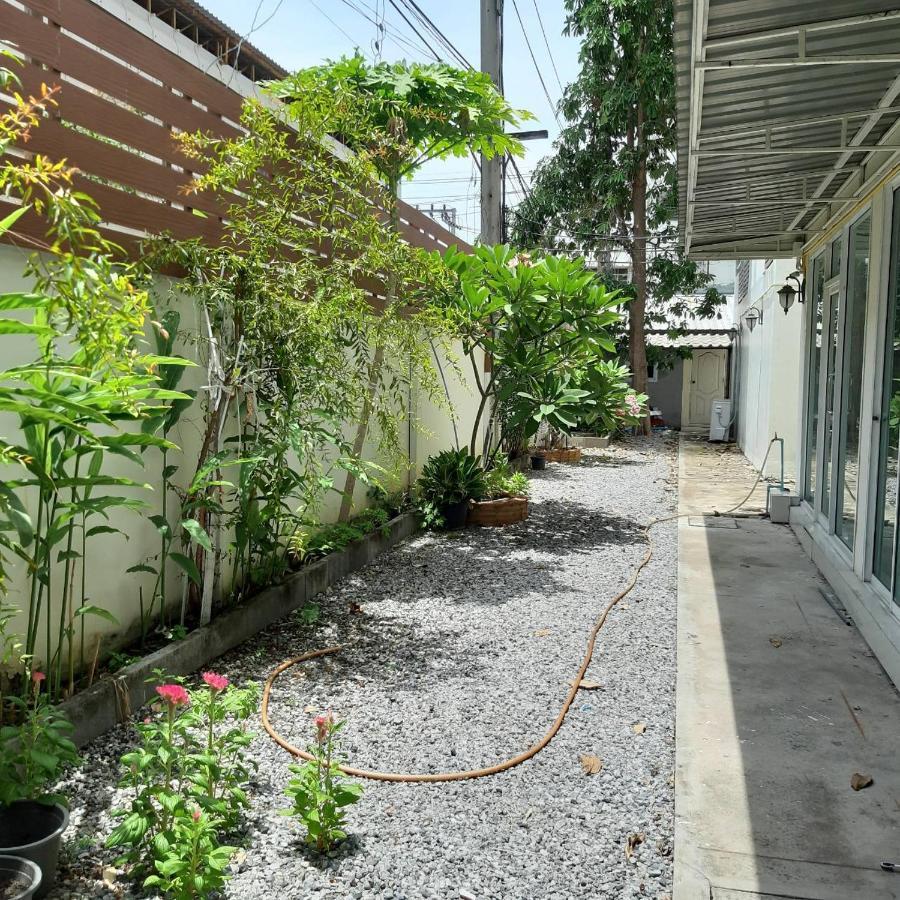 Slt Apartment Bangkok Exterior photo